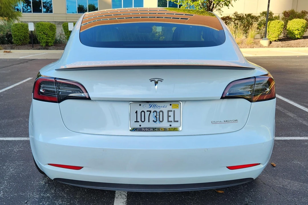 2018 Tesla Model 3 Performance - Image 5 of 31