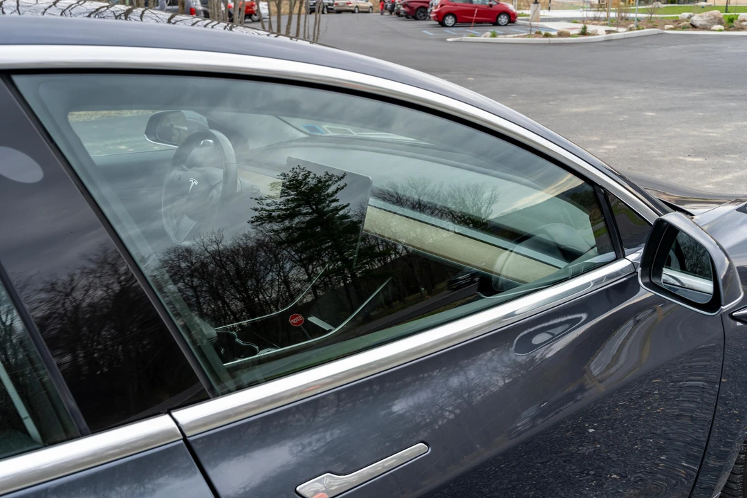 2018 Tesla Model 3 Performance - Image 26 of 31