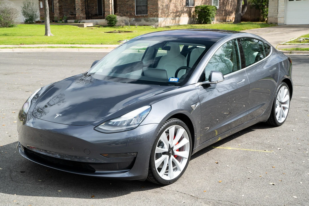 2018 Tesla Model 3 Performance - Image 6 of 31