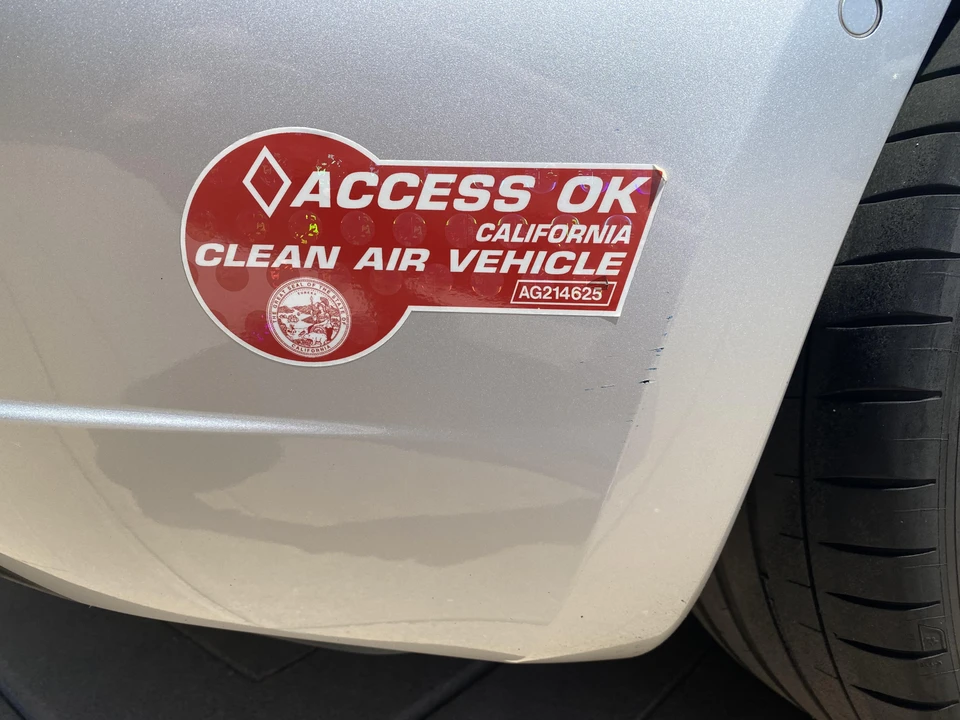 2018 Tesla Model 3 Performance - Image 13 of 13