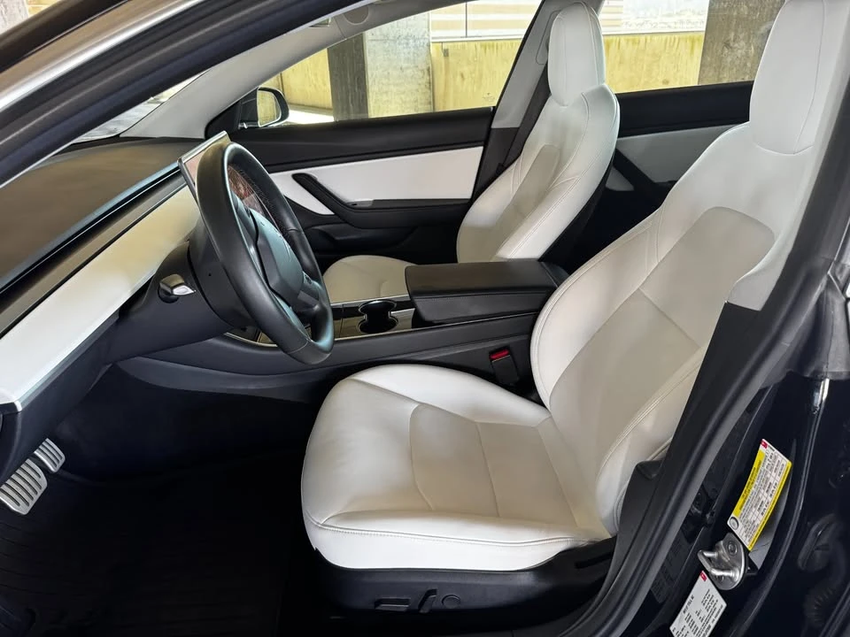 2018 Tesla Model 3 Performance - Image 16 of 18