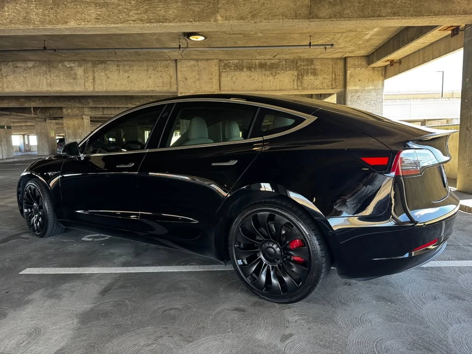 2018 Tesla Model 3 Performance - Image 4 of 18
