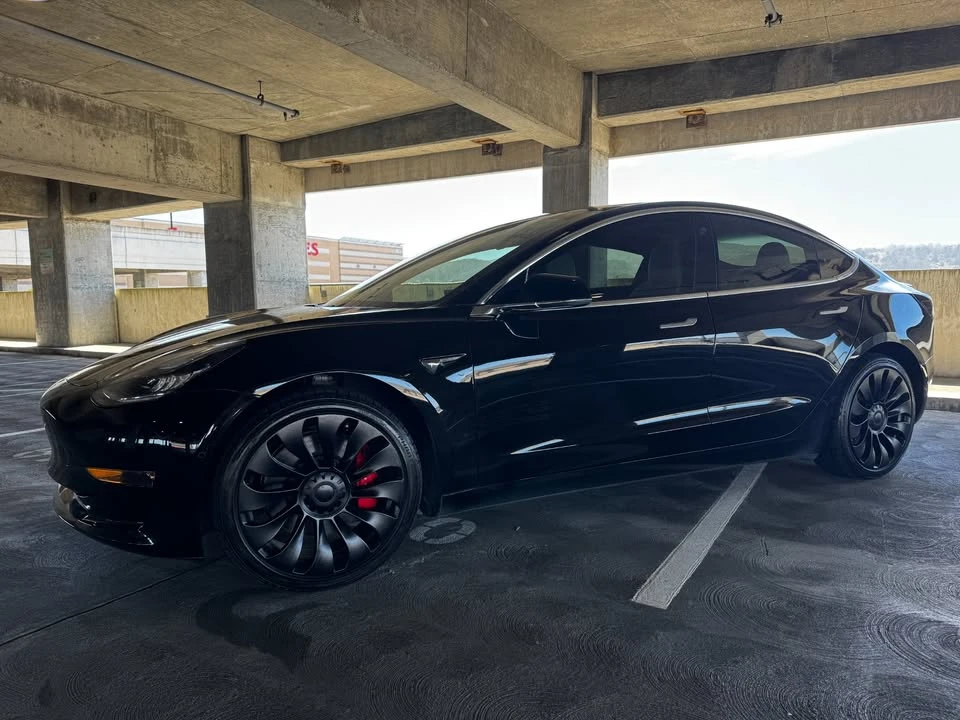 2018 Tesla Model 3 Performance - Image 7 of 18