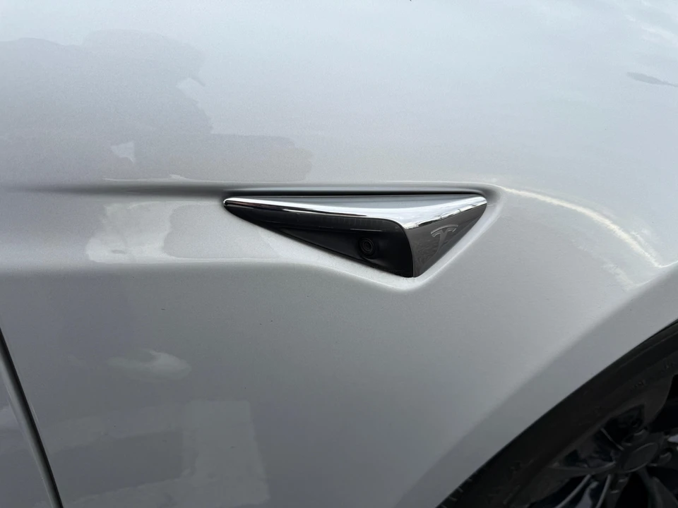 2018 Tesla Model S - Image 25 of 31