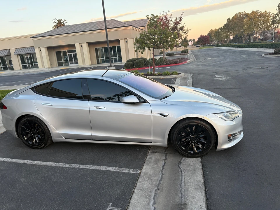 2018 Tesla Model S - Image 17 of 31