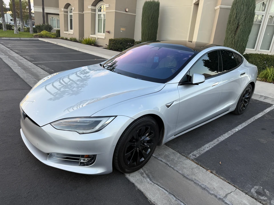 2018 Tesla Model S - Image 9 of 31