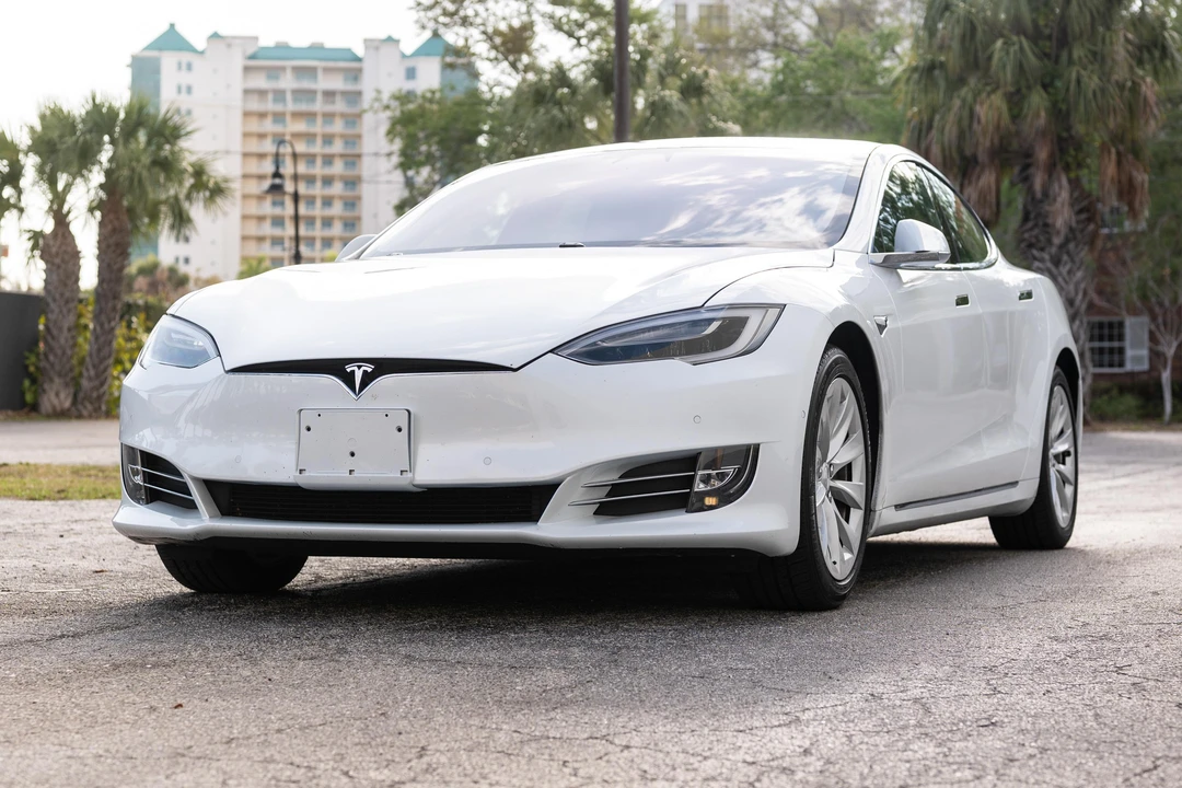 2018 Tesla Model S - Image 8 of 31