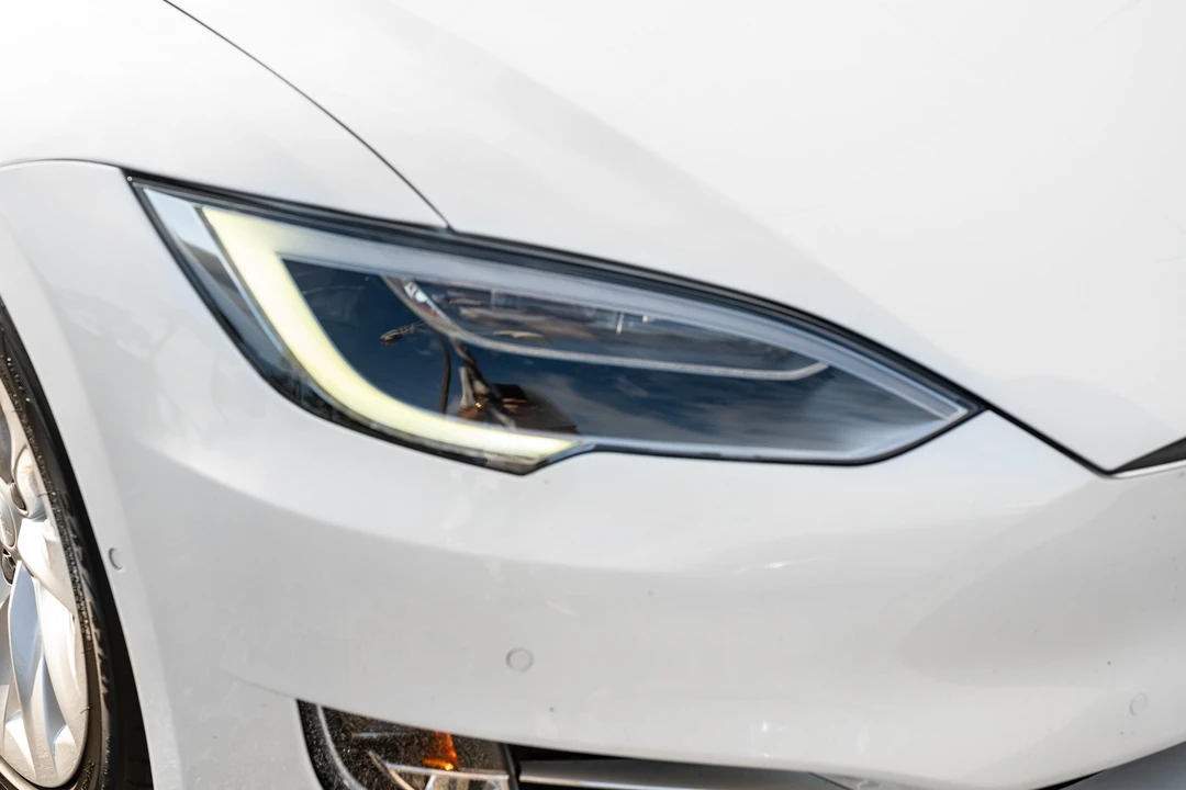 2018 Tesla Model S - Image 12 of 31