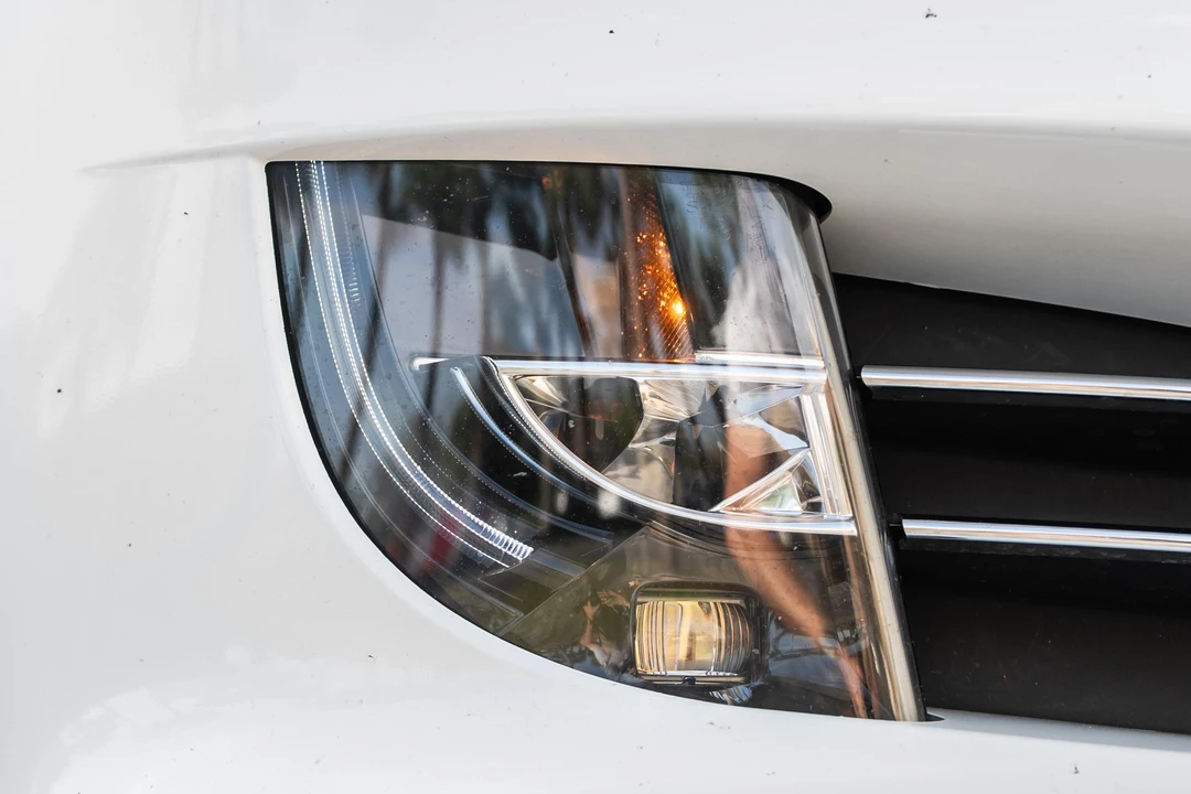 2018 Tesla Model S - Image 13 of 31