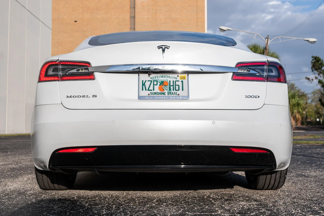 2018 Tesla Model S - Image 9 of 31
