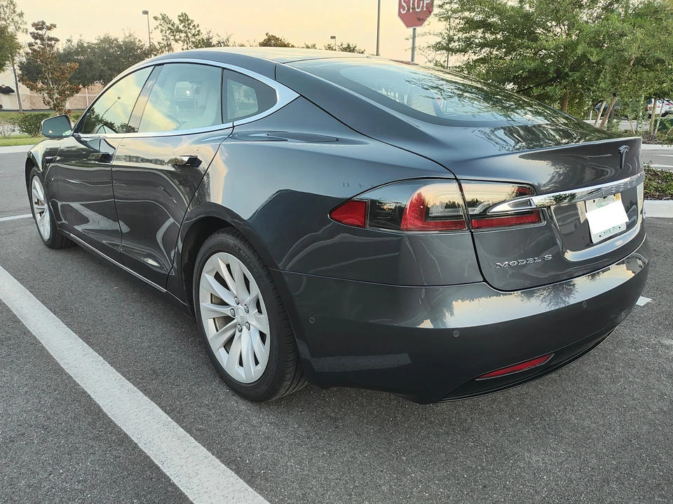 2018 Tesla Model S - Image 12 of 31