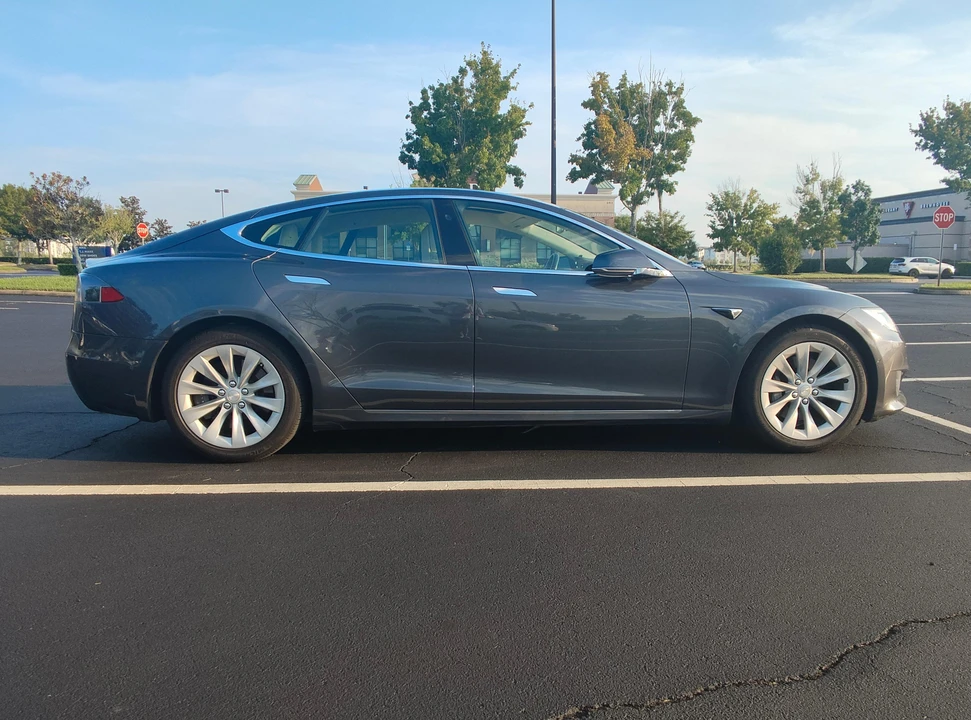 2018 Tesla Model S - Image 17 of 31