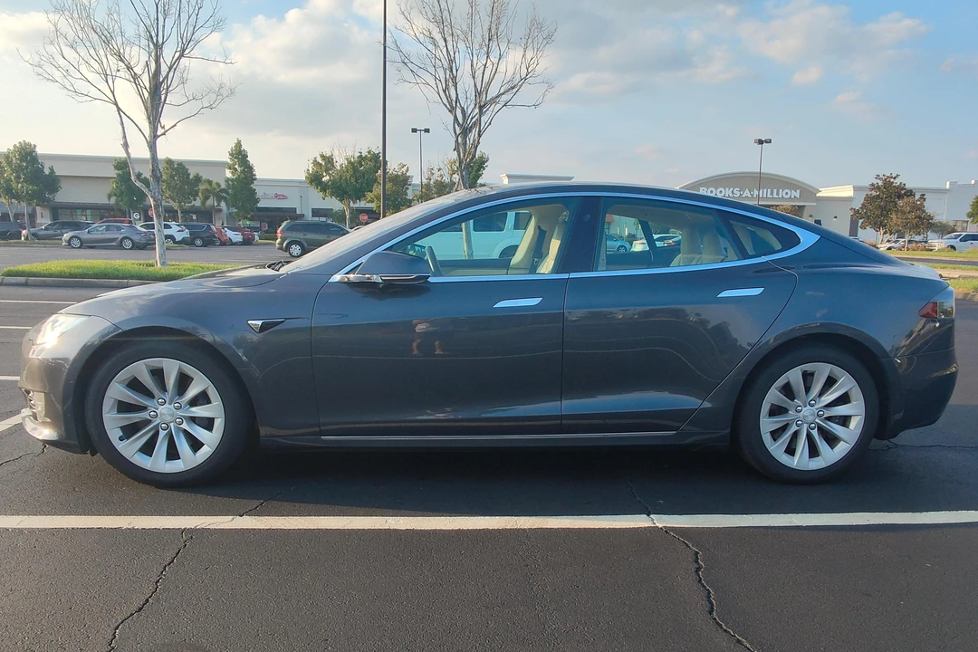 2018 Tesla Model S - Image 3 of 31
