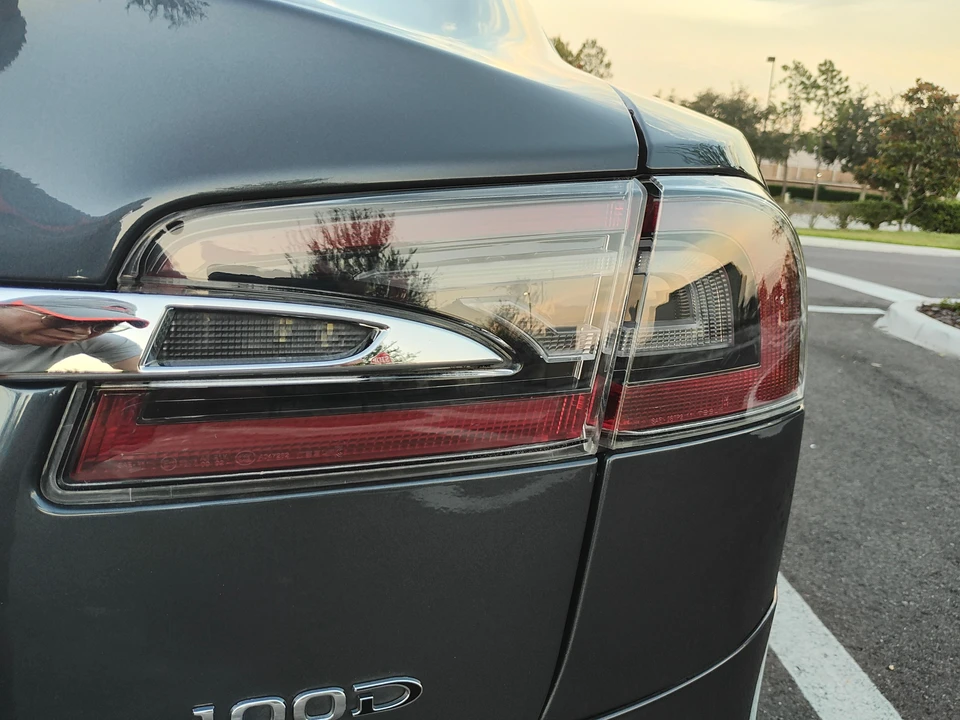 2018 Tesla Model S - Image 30 of 31