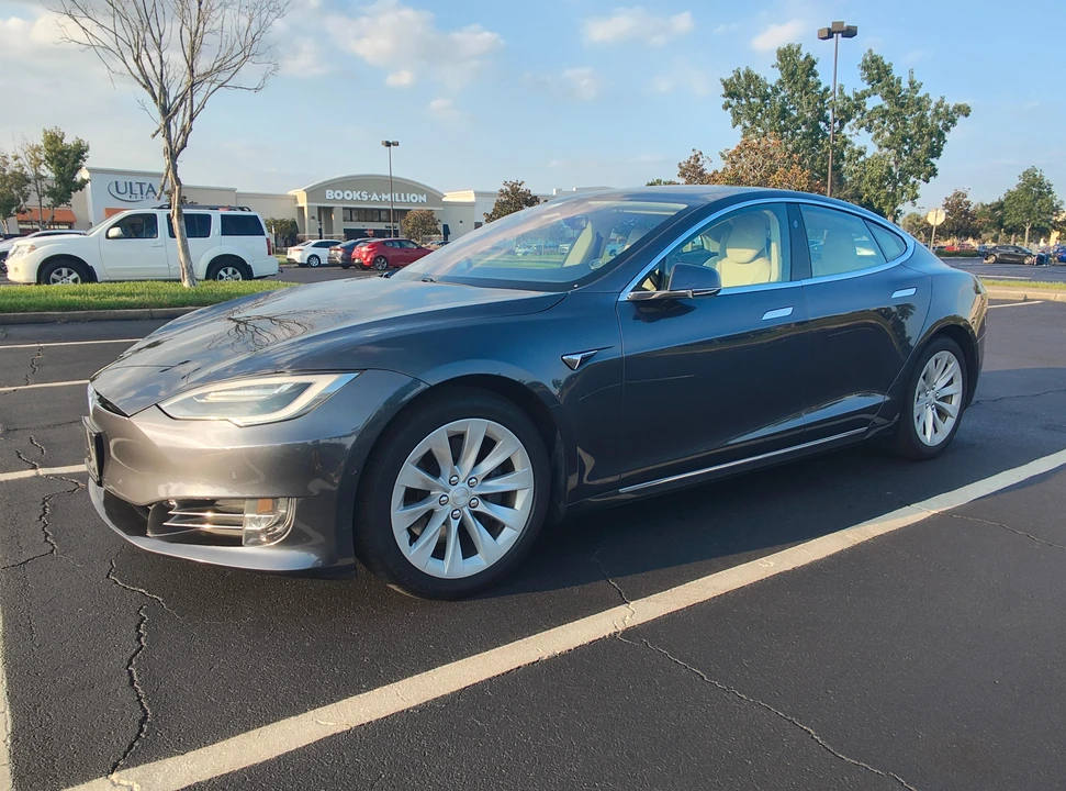 2018 Tesla Model S - Image 10 of 31