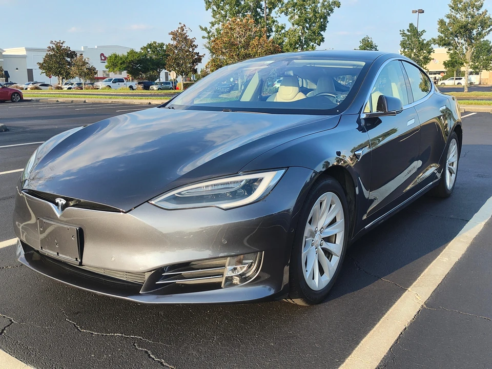 2018 Tesla Model S - Image 9 of 31
