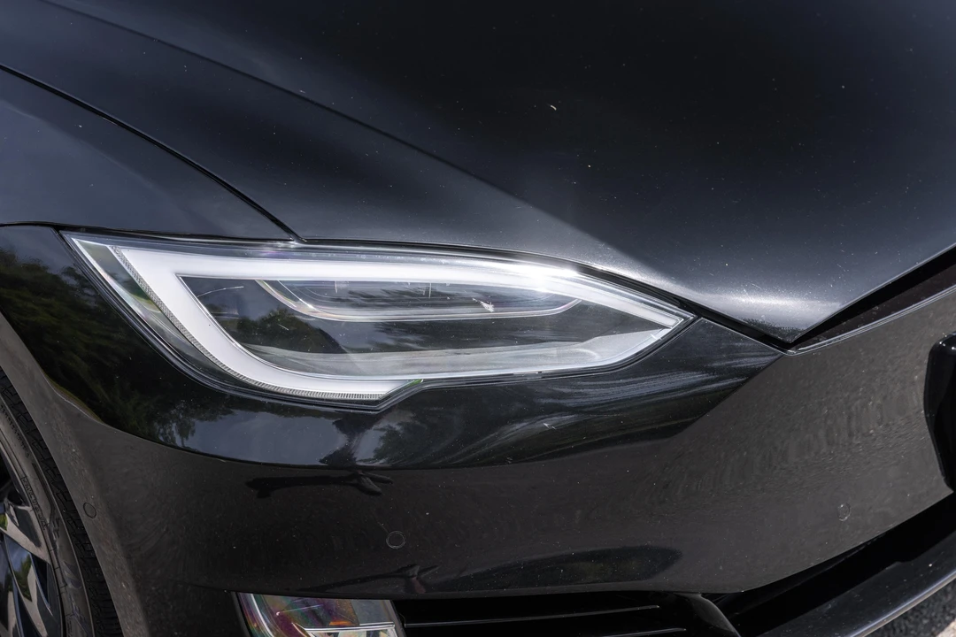 2018 Tesla Model S - Image 9 of 31