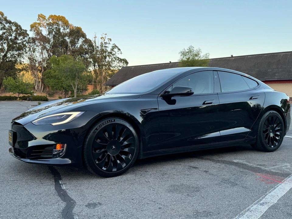 2018 Tesla Model S - Image 8 of 31