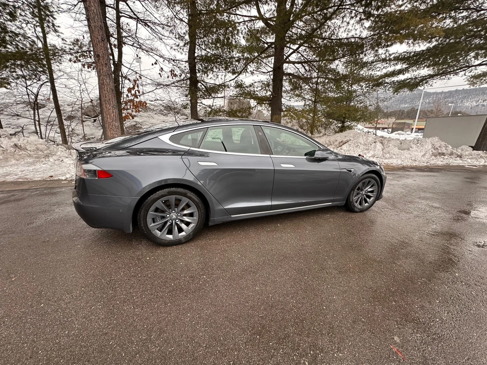 2018 Tesla Model S - Image 20 of 31