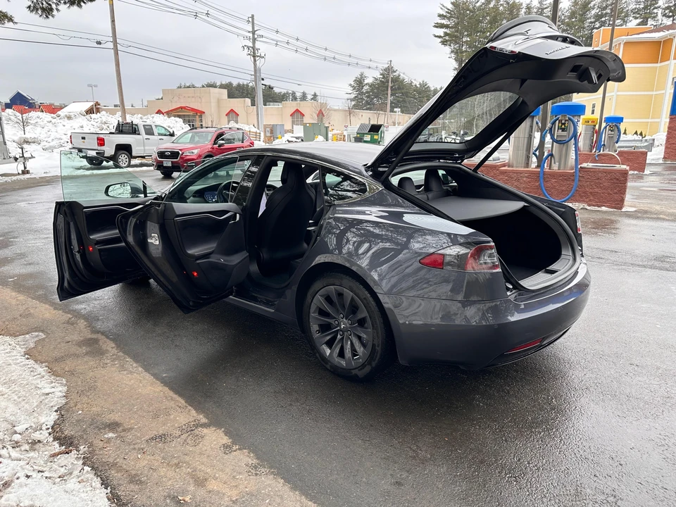 2018 Tesla Model S - Image 29 of 31