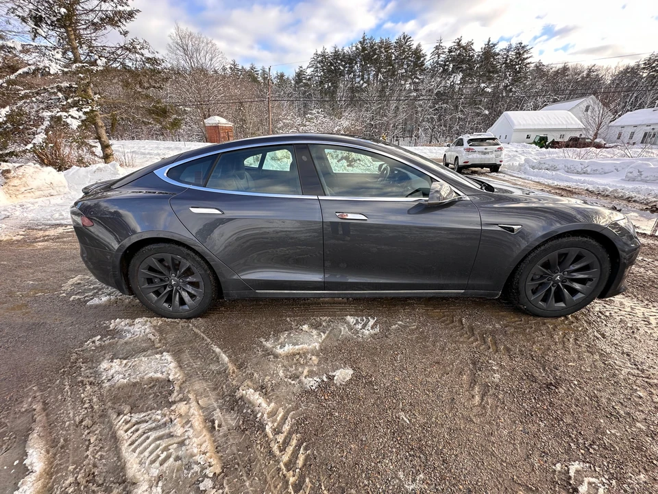 2018 Tesla Model S - Image 21 of 31