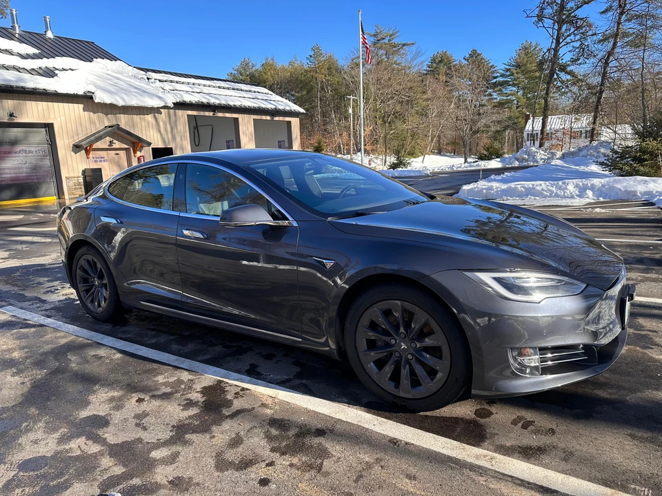 2018 Tesla Model S - Image 24 of 31
