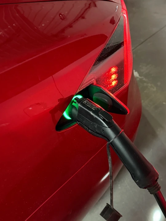 2018 Tesla Model S - Image 11 of 18