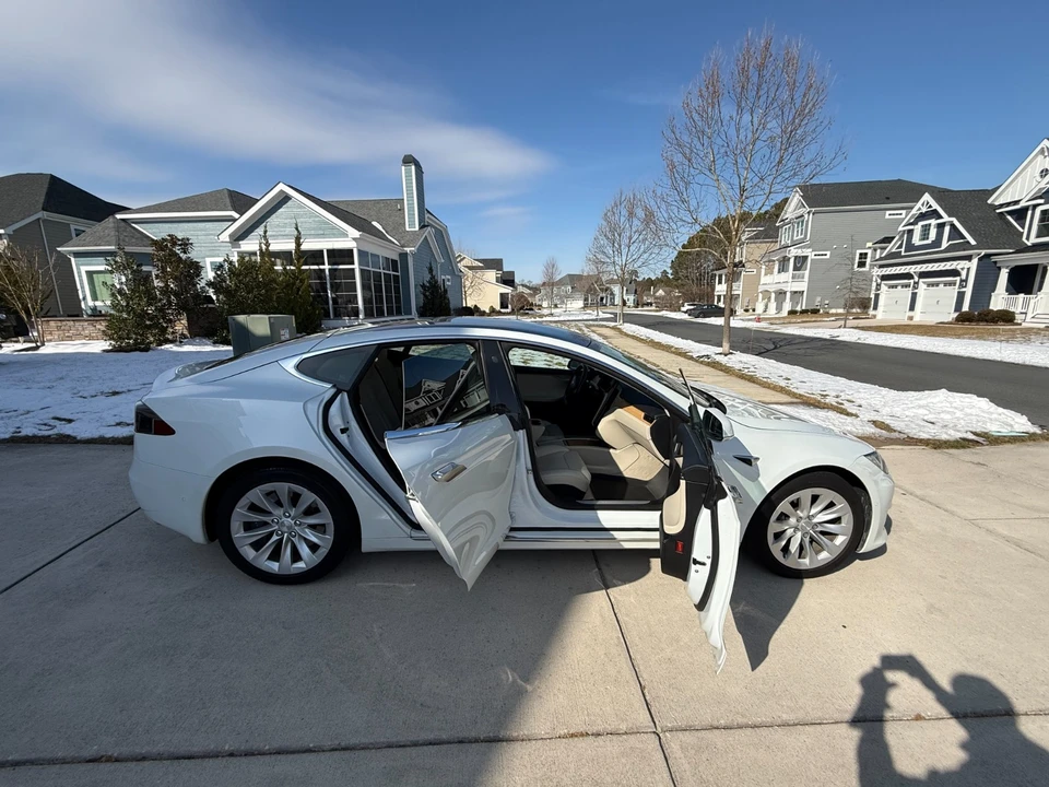 2018 Tesla Model S - Image 7 of 7