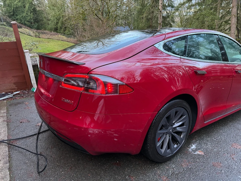 2018 Tesla Model S - Image 11 of 13
