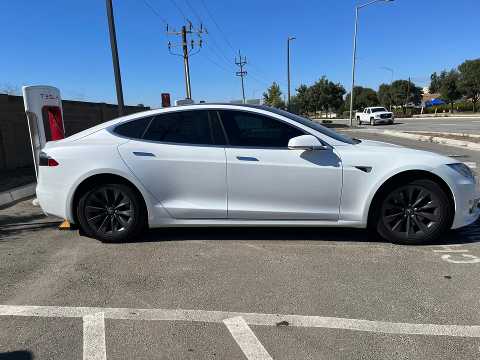 2018 Tesla Model S - Image 18 of 31