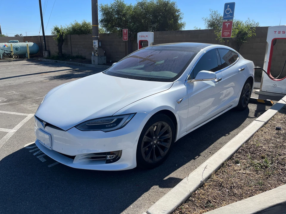 2018 Tesla Model S - Image 8 of 31