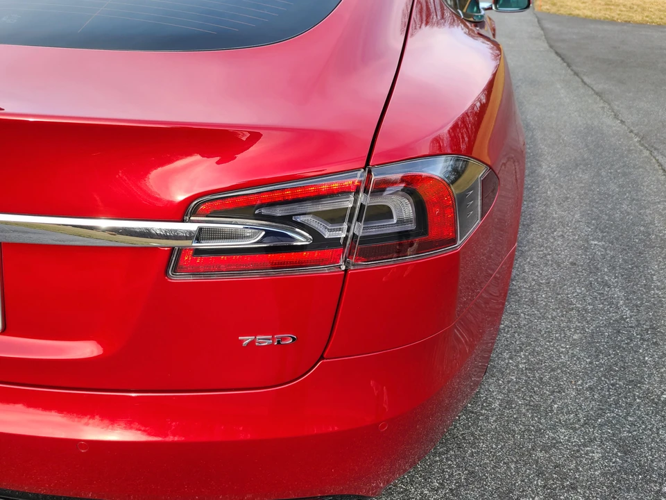 2018 Tesla Model S - Image 21 of 31