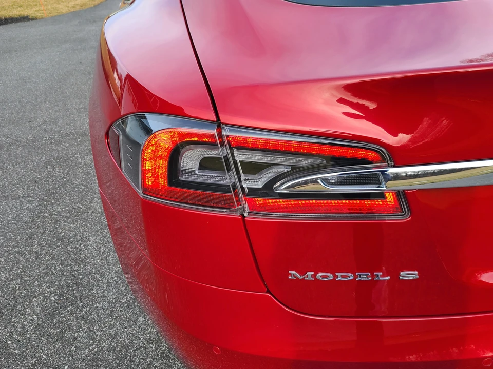 2018 Tesla Model S - Image 19 of 31