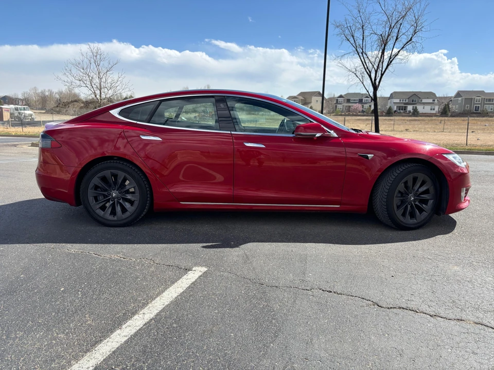 2018 Tesla Model S - Image 9 of 31