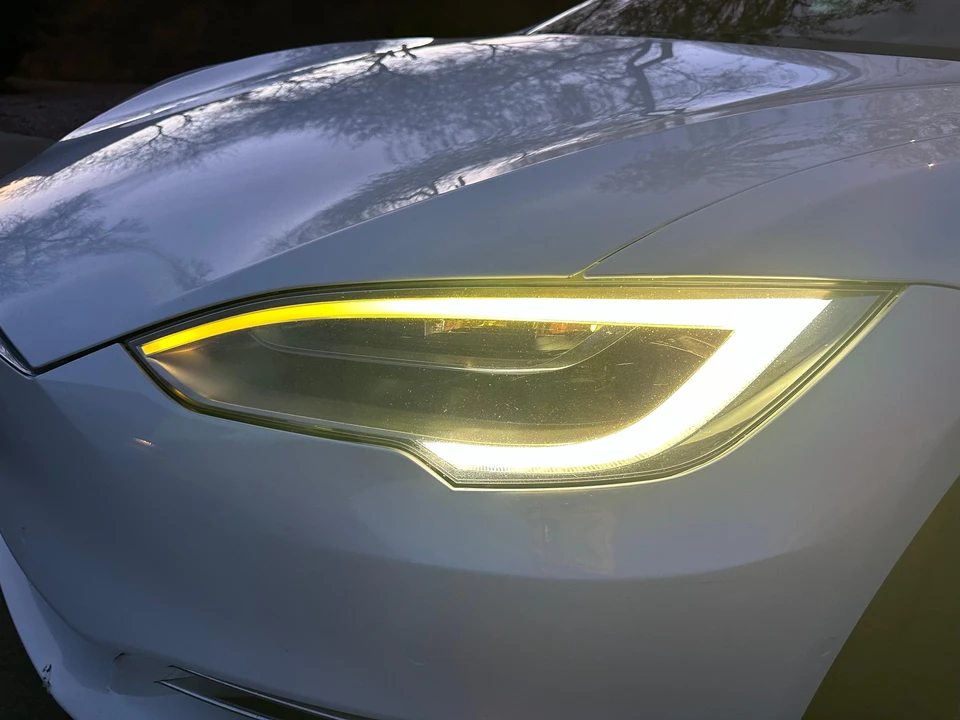 2018 Tesla Model S - Image 24 of 31