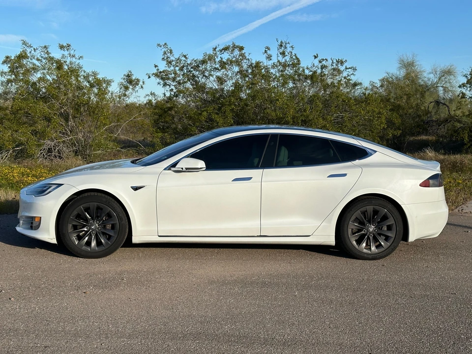 2018 Tesla Model S - Image 9 of 31