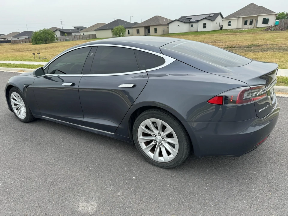 2018 Tesla Model S - Image 11 of 31