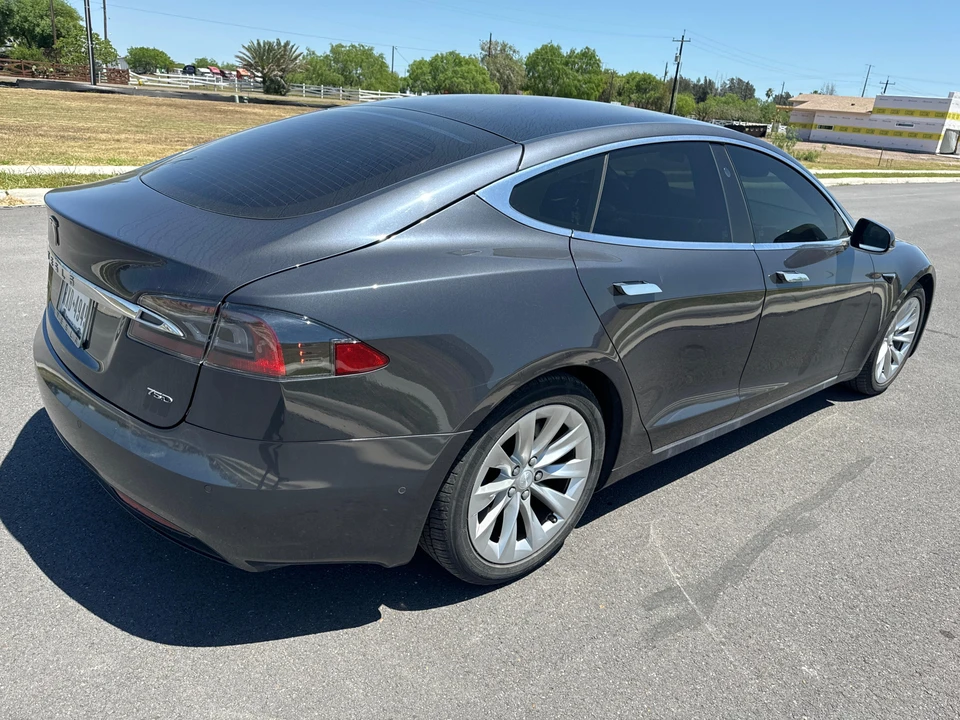 2018 Tesla Model S - Image 16 of 31