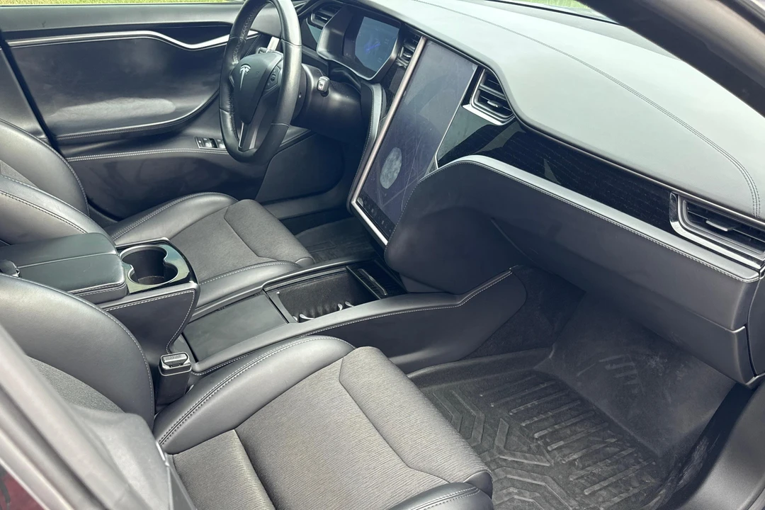 2018 Tesla Model S - Image 28 of 31