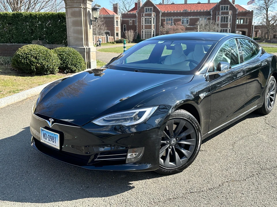 2018 Tesla Model S - Image 9 of 31