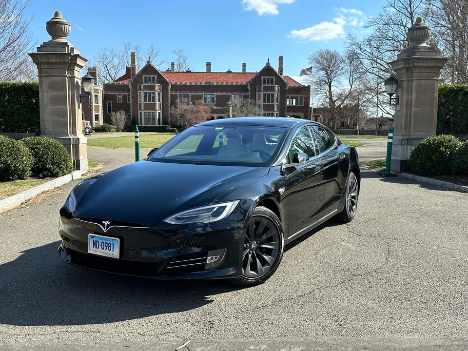 2018 Tesla Model S - Image 8 of 31