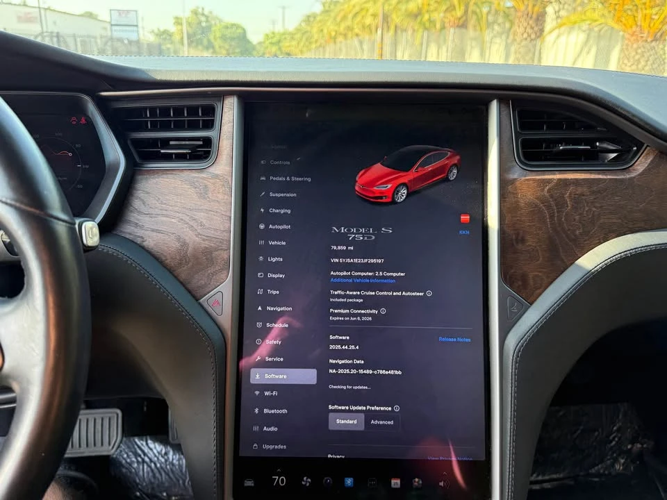 2018 Tesla Model S - Image 15 of 16