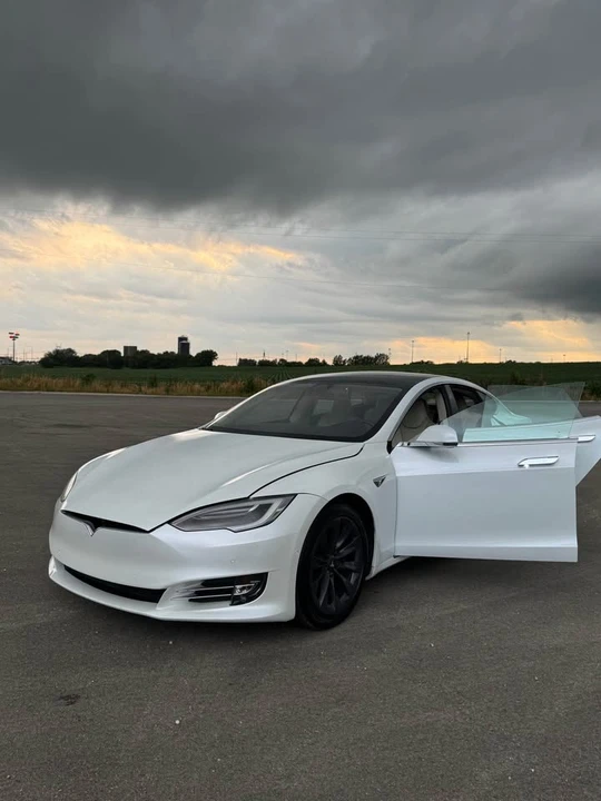 2018 Tesla Model S - Image 2 of 10