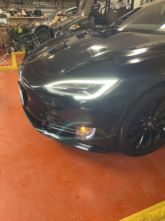 2018 Tesla Model S - Image 12 of 31