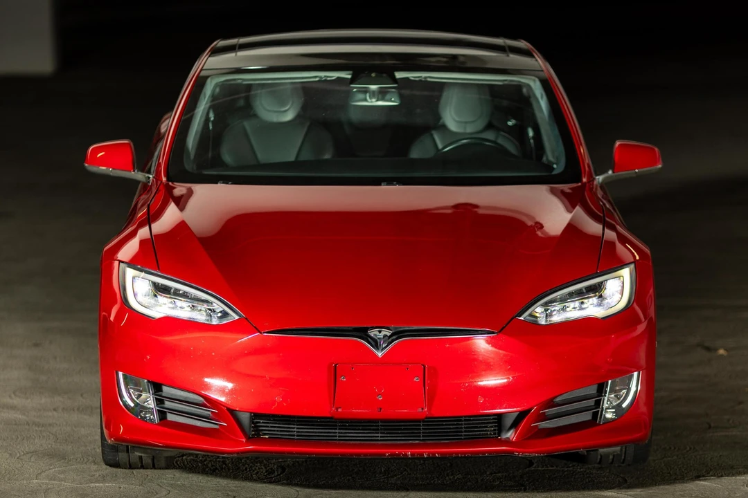 2018 Tesla Model S - Image 2 of 31
