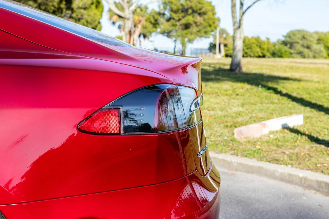 2018 Tesla Model S - Image 17 of 31