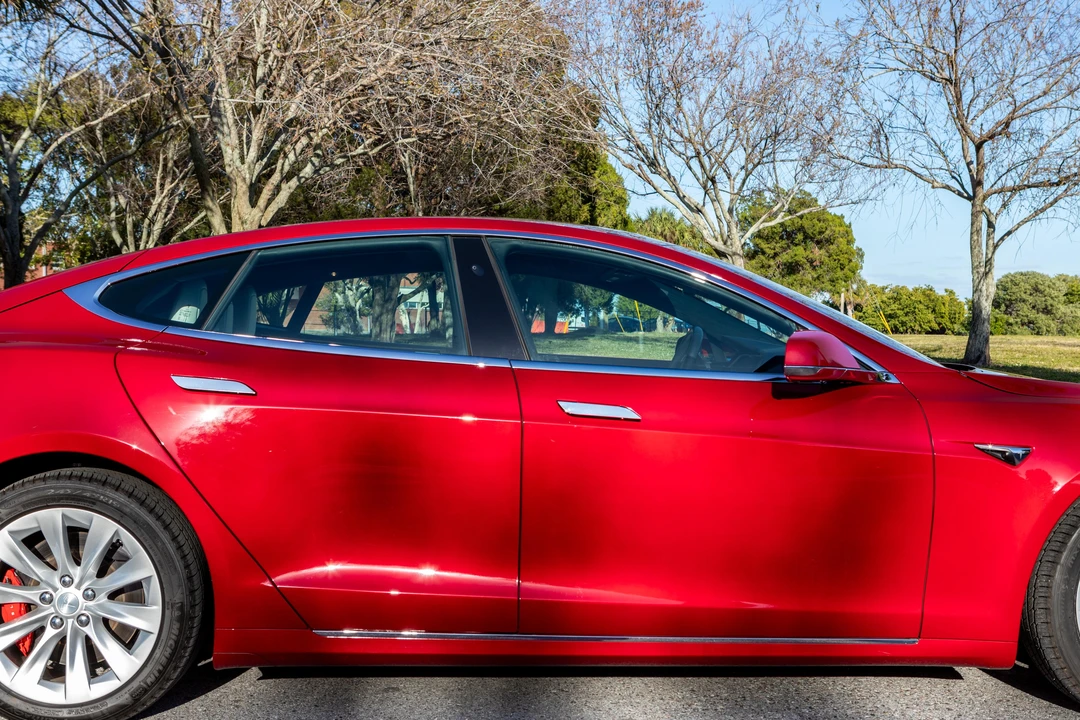 2018 Tesla Model S - Image 24 of 31