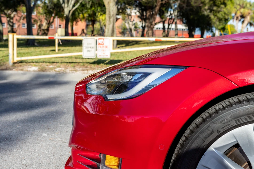 2018 Tesla Model S - Image 12 of 31