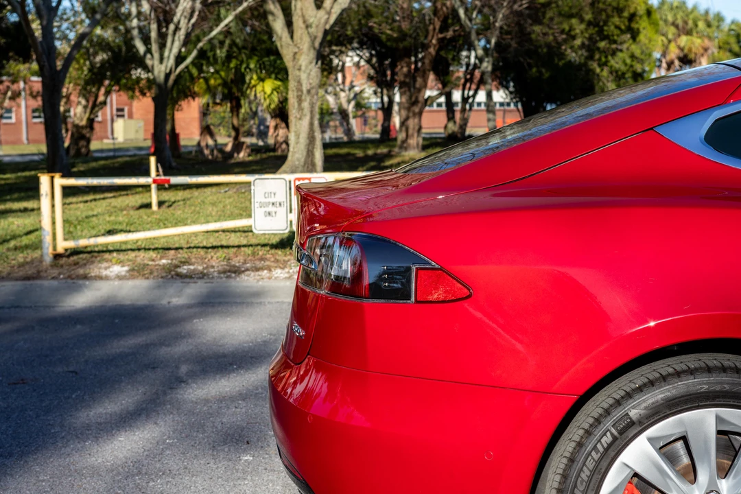 2018 Tesla Model S - Image 23 of 31