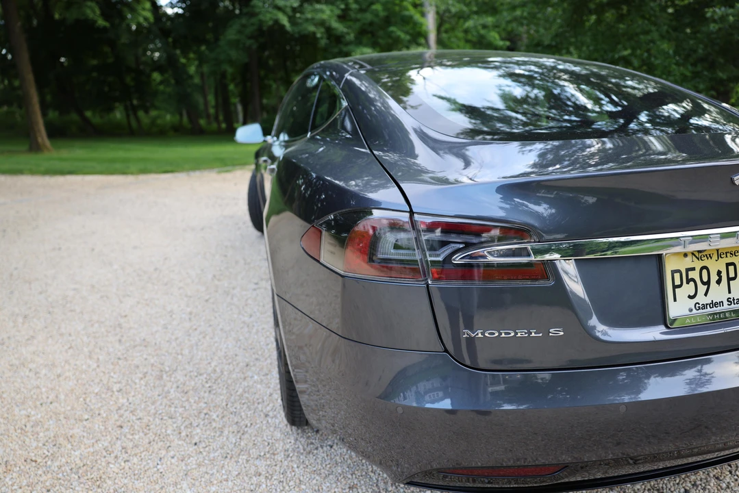 2018 Tesla Model S - Image 17 of 31